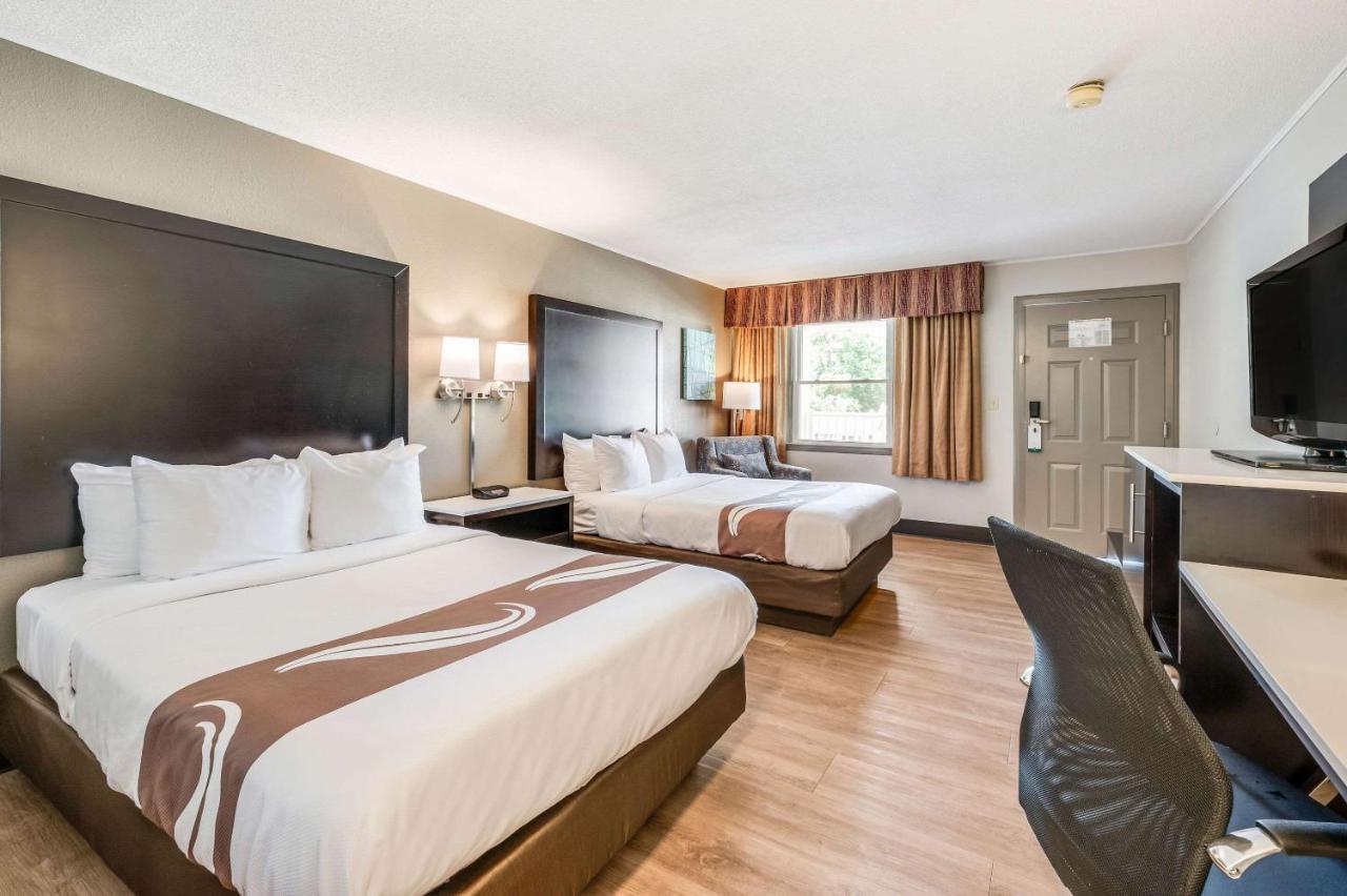 Quality Inn Poughkeepsie Extérieur photo