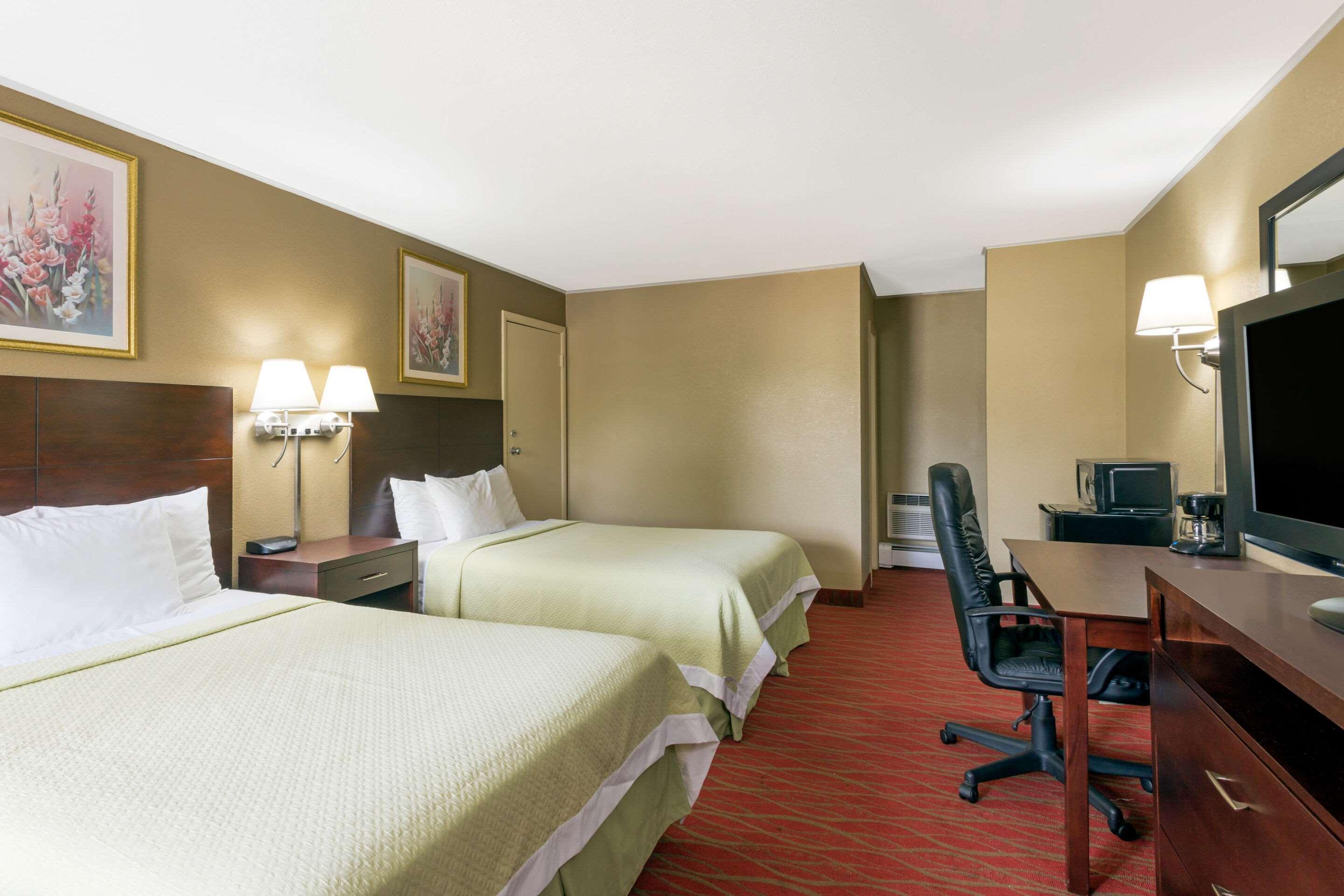 Quality Inn Poughkeepsie Extérieur photo