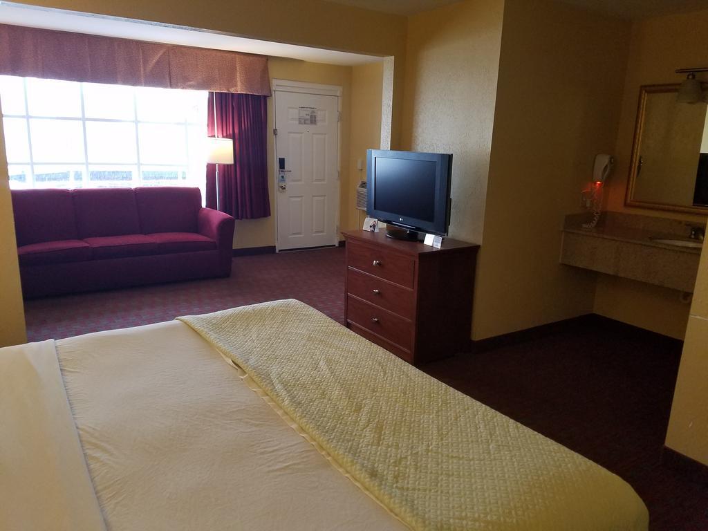Quality Inn Poughkeepsie Extérieur photo