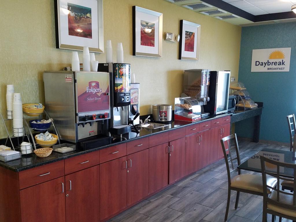 Quality Inn Poughkeepsie Extérieur photo